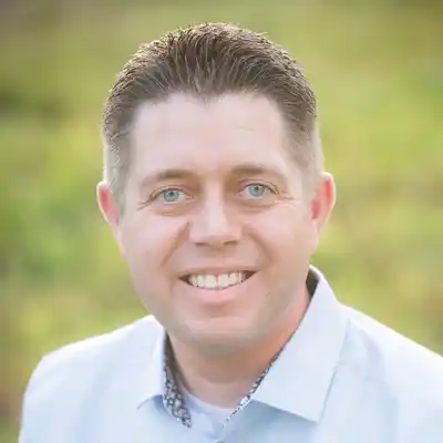 Brad Rowe Portrait